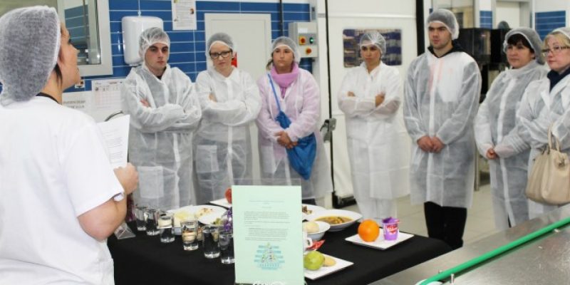 Vinalopó Salud realiza un taller de cocina saludable para pacientes diabéticos.