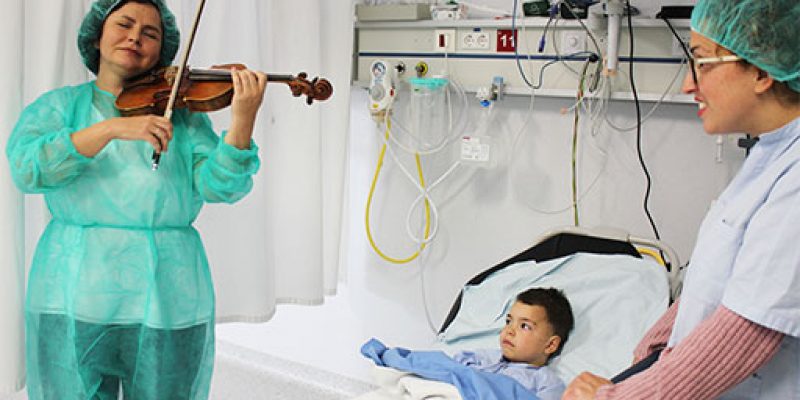 Conciertos para humanizar la atención sanitaria en el Hospital Universitario del Vinalopó