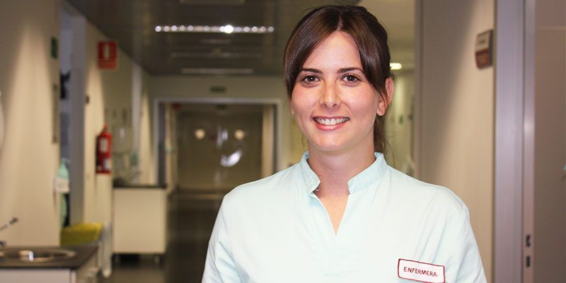 Una enfermera de diálisis de Vinalopó Salud participa en Campamento CRECE para niños con enfermedad renal