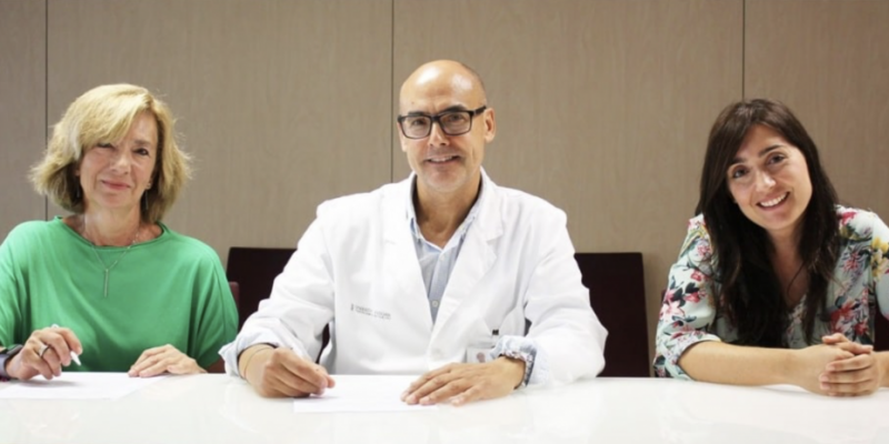 El Hospital del Vinalopó renueva el convenio de colaboración con AMACMEC para prestar soporte a pacientes ilicitanas con cáncer de mama