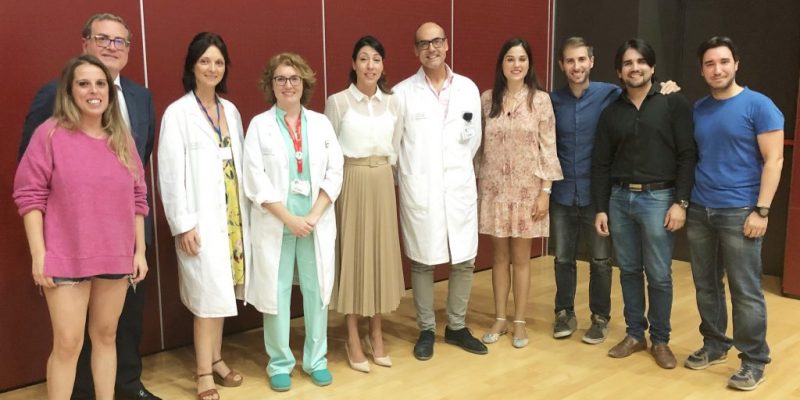 El Hospital Universitario del Vinalopó acoge el estreno de un corto para dar visibilidad a jóvenes con cáncer