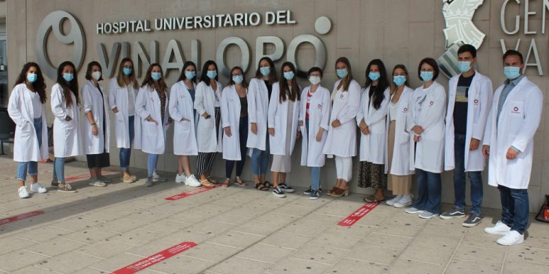 Ribera Salud da la bienvenida a los primeros MIR que comienzan su formación en el Departamento de Salud del Vinalopó