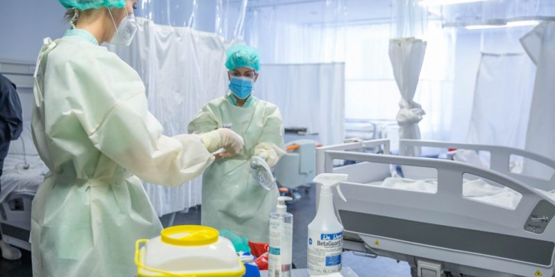 Ribera ofrece a la Conselleria de Sanidad el Hospital Universitario del Vinalopó para ayudar a aliviar la situación de otros centros sanitarios de la provincia