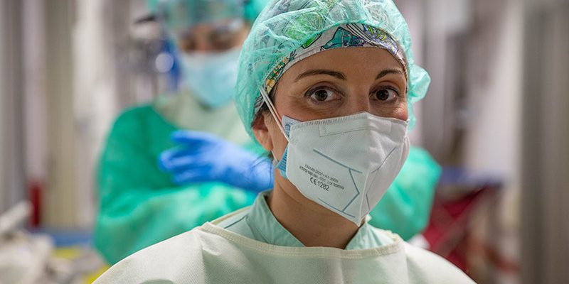 “La eficacia de las vacunas no llega al 100% pero reduce la infección, la enfermedad leve, moderada y grave y la mortalidad”