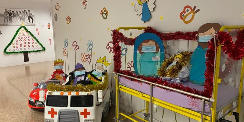 El Hospital Universitario del Vinalopó se vuelca con sus pacientes en Navidad y potencia el voluntariado corporativo