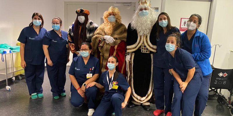 Los Reyes Magos de Oriente visitan a los pacientes del Hospital Universitario del Vinalopó￼