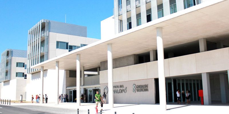 El Hospital Universitario del Vinalopó recuerda la importancia de una correcta hidratación para evitar golpes de calor￼