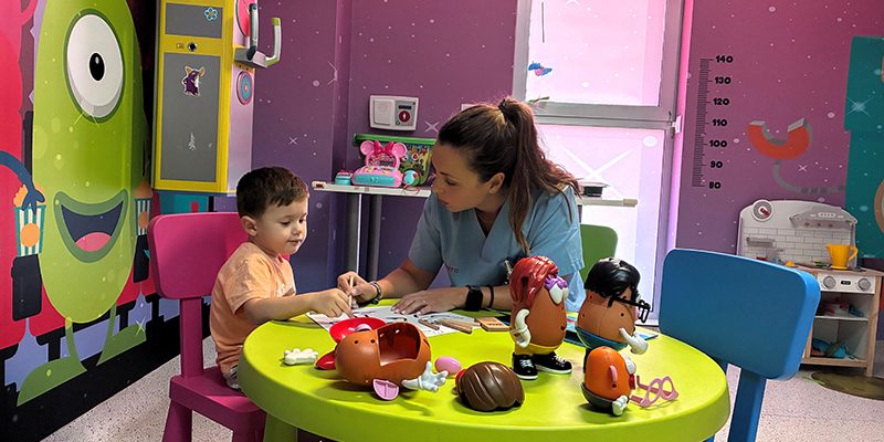 El Hospital Universitario del Vinalopó ofrece recomendaciones para proteger la salud infantil durante el verano